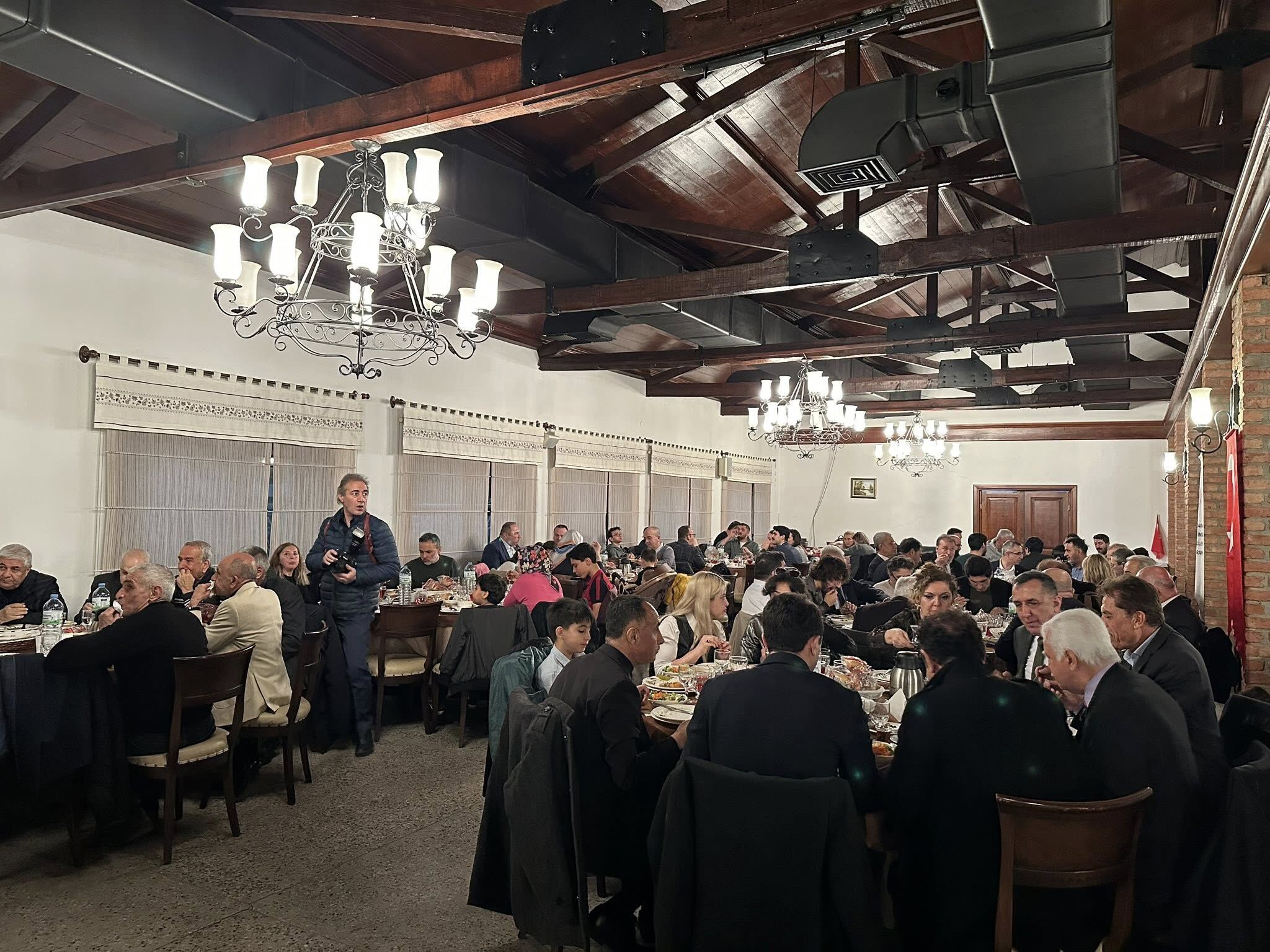 646785858 10164154840069936 2176065459816551400 N