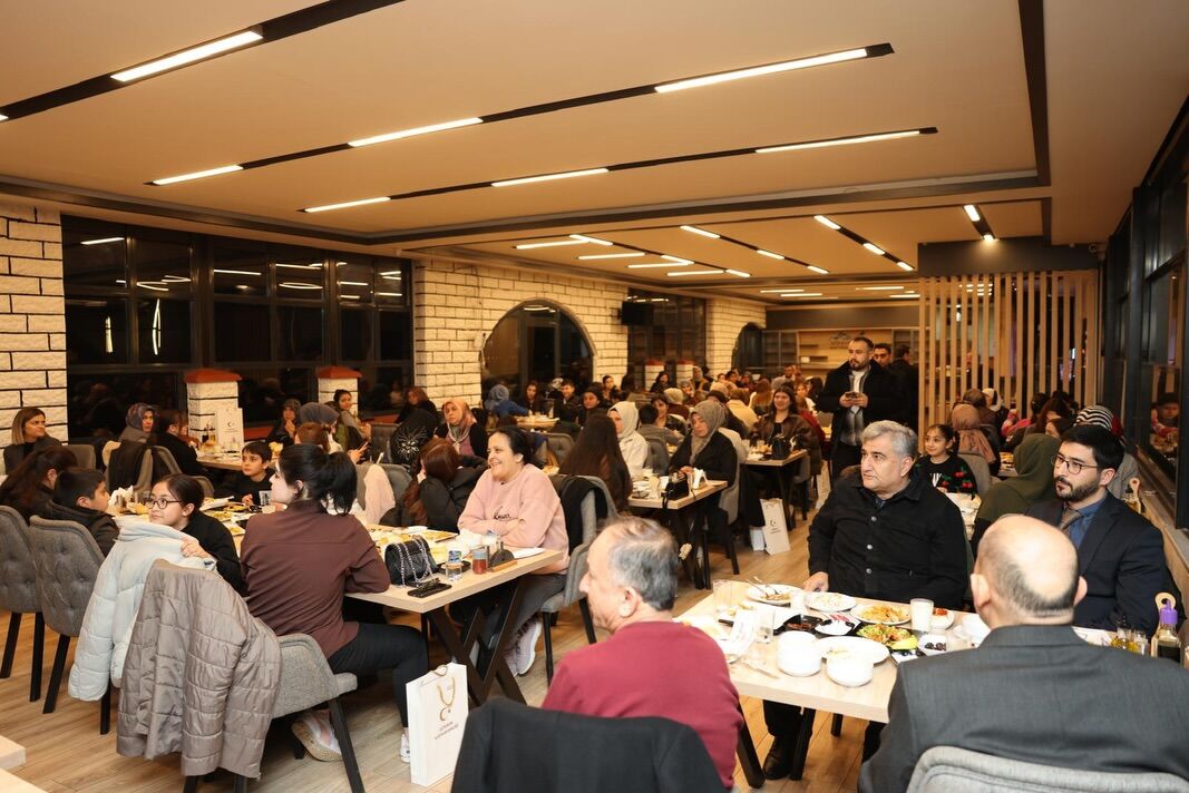 648607692 17928797337208720 5923536315217429893 N