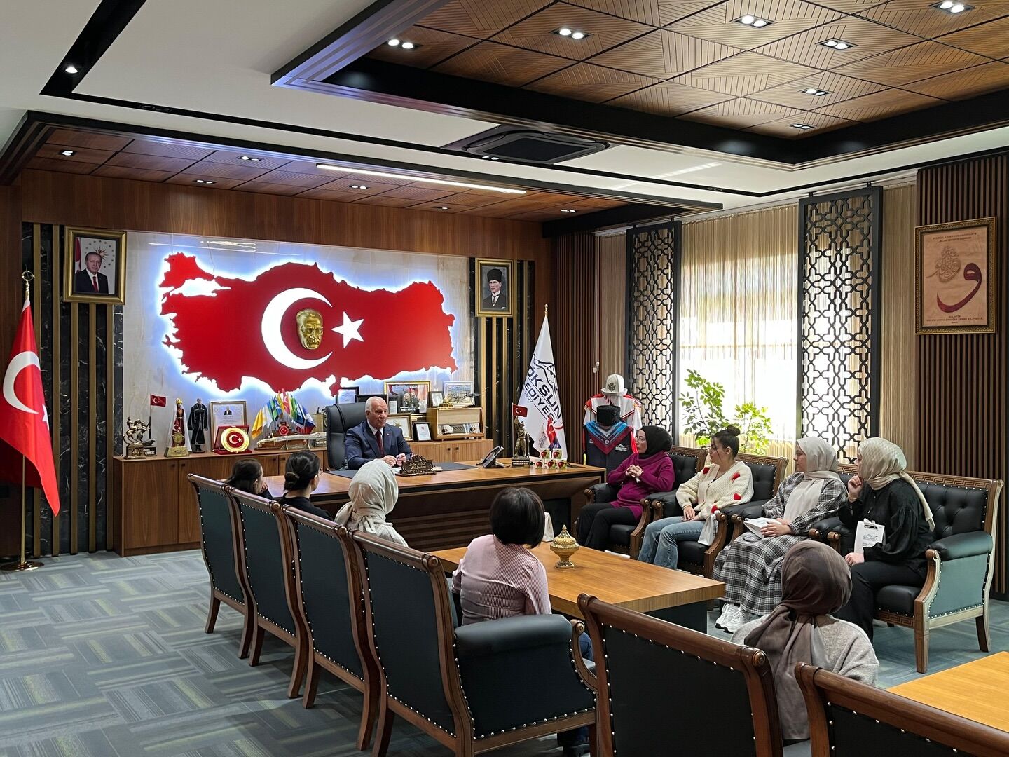 649522341 17929308975208720 8390587680958721159 N