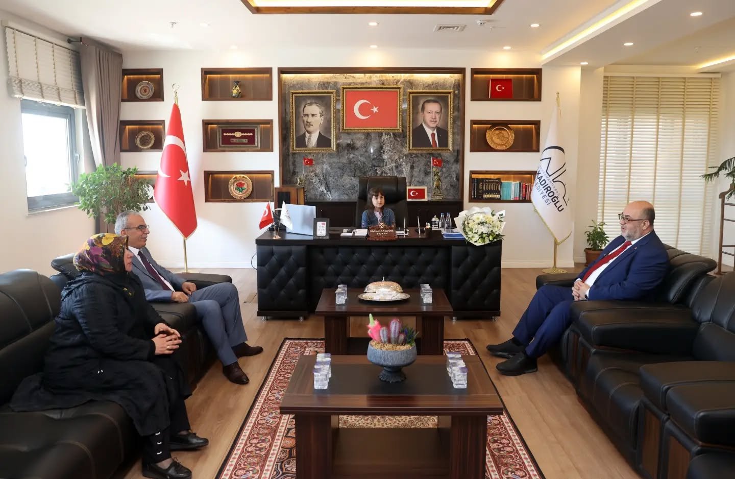 671179574 18465112894101010 2202050898686164156 N