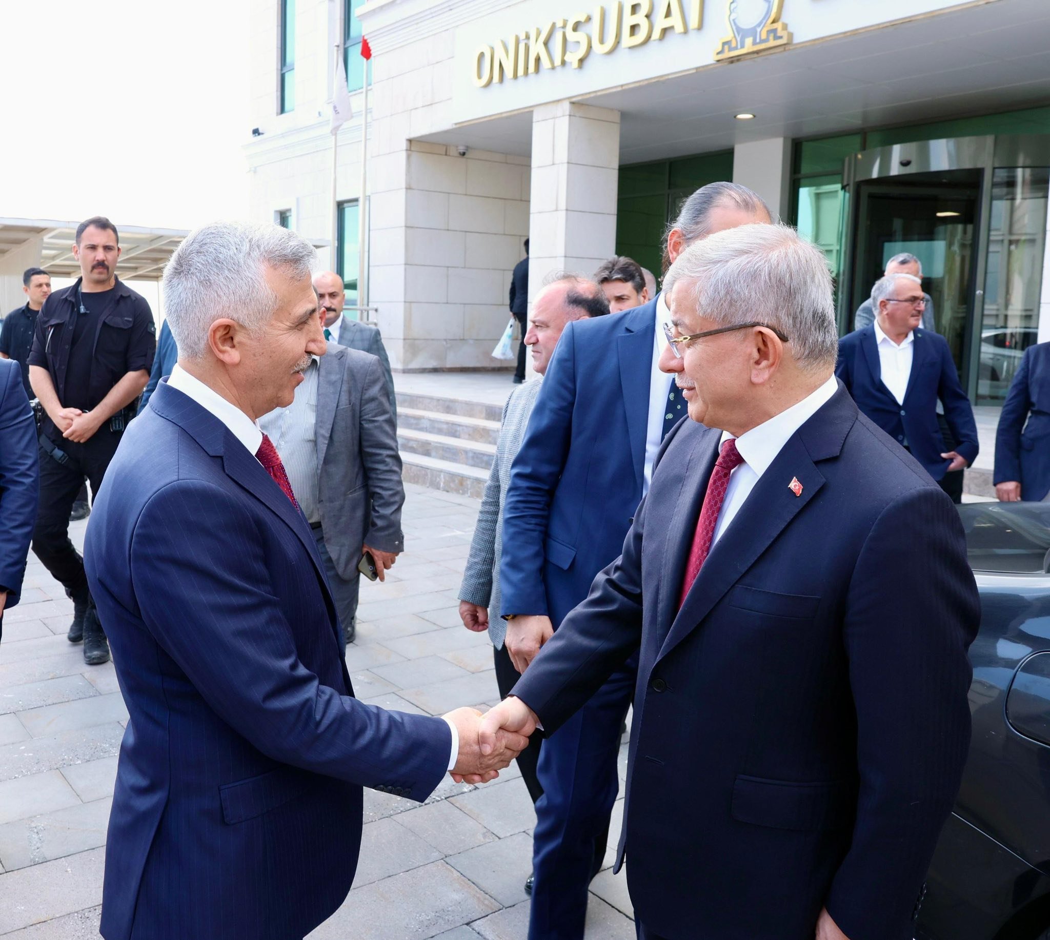 675452138 122297956880215983 8865387603410929427 N