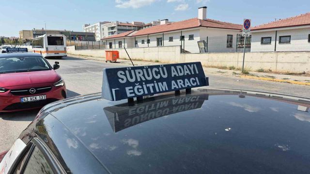 Ehliyet almak için ezber dönemi sona eriyor!