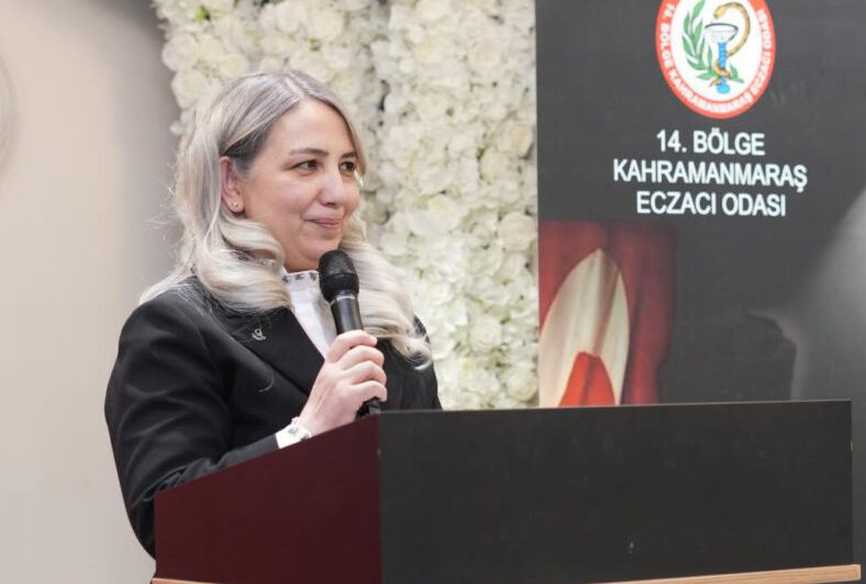Ebru Kaya’dan Dünya Eczacılar Günü Mesajı: "Eczacılık Güçlendikçe Toplum Sağlığı Güçlenir"